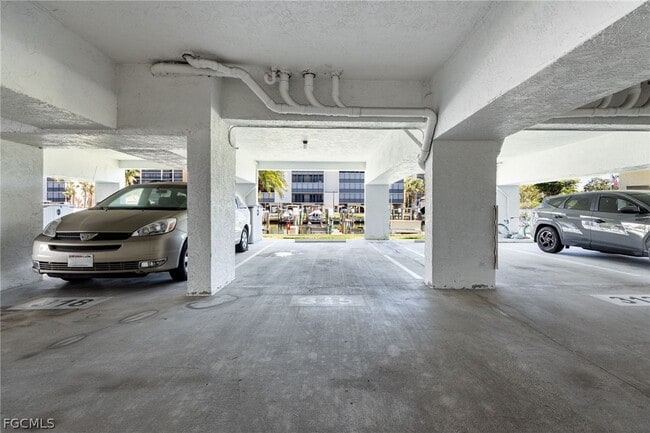 Building Photo - 4511 Bay Beach Ln