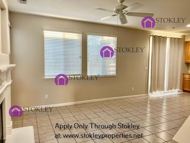 Building Photo - 1019 Sycamore Ln