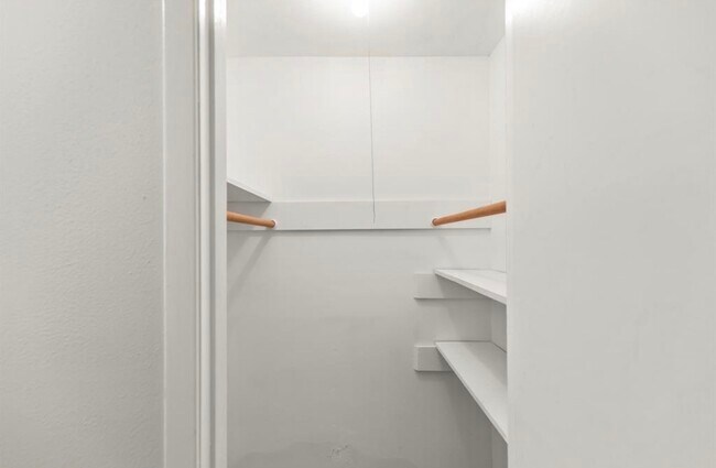 Building Photo - 7515 Jason St