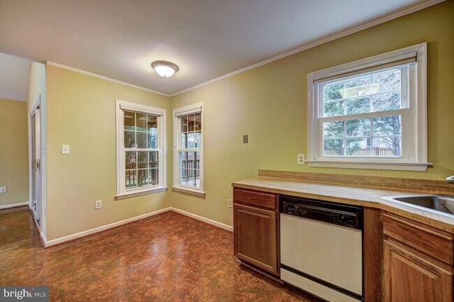 Building Photo - 13432 Muirkirk Ln