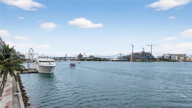 Building Photo - 325 S Biscayne Blvd