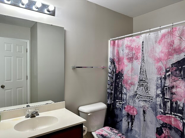 Building Photo - 335 Flyway Rd