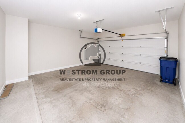Building Photo - 12645 Forest Lawn Rd