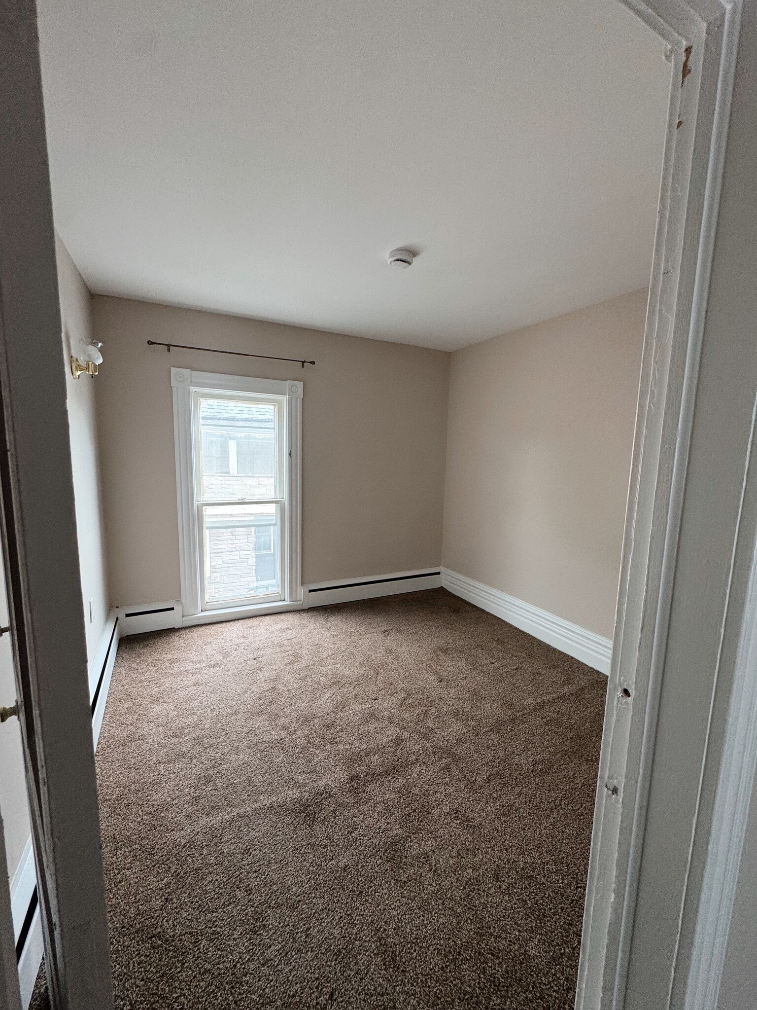 Building Photo - 158 Christiana St