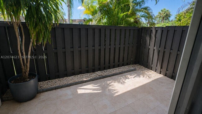 Building Photo - 9107 SW 137th Ter