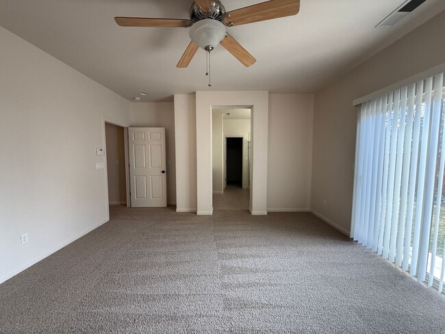 Building Photo - Beautiful single story 3 bedroom, 2 bath home with nearly 1900 sq ft of living space.