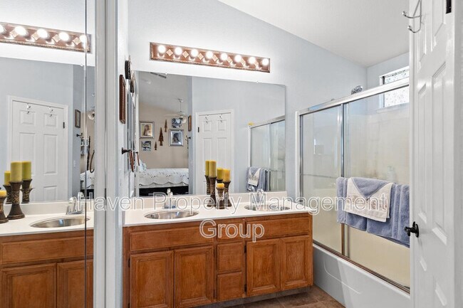 Building Photo - 2866 Valcourt Way