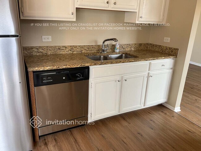 Building Photo - 20848 S Hickory Creek Pl