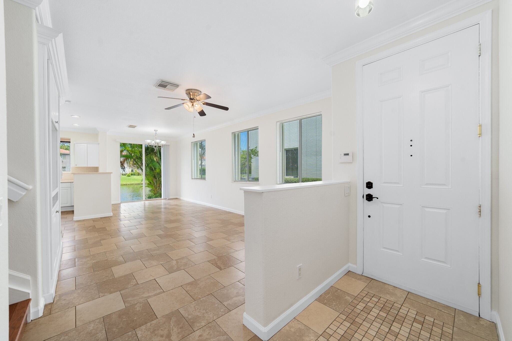 Building Photo - 3057 Laurel Ridge Cir
