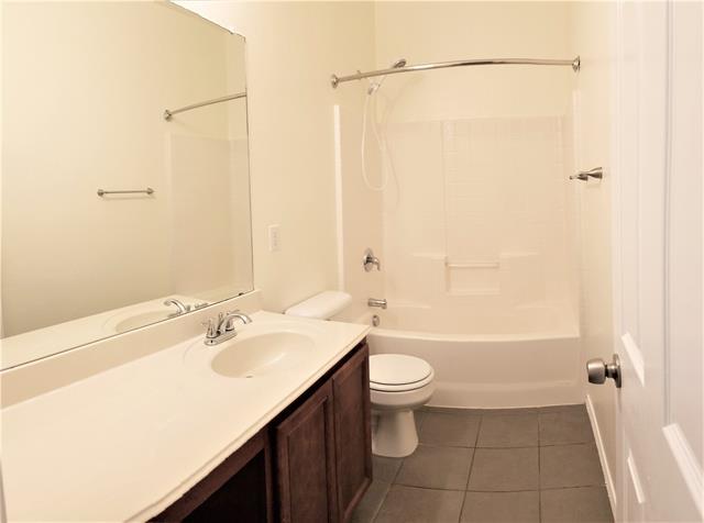Building Photo - 3708 Verde Dr