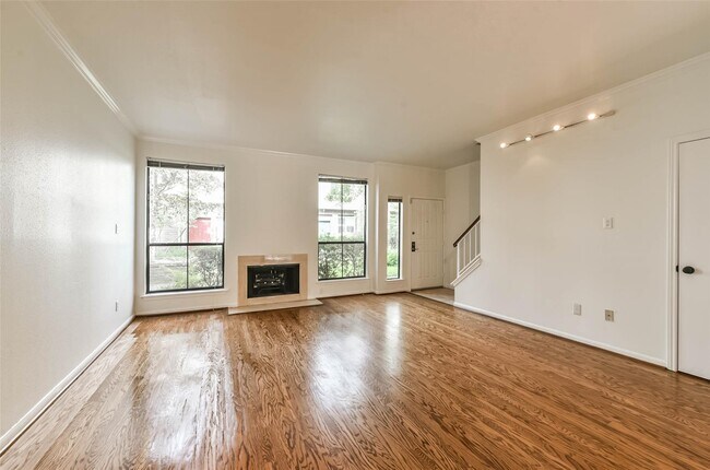Building Photo - 1201 McDuffie St