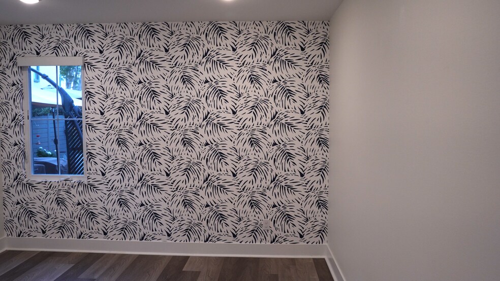 Building Photo - 855 Home Ave