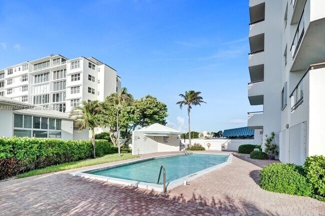 Building Photo - 1500 S Ocean Blvd