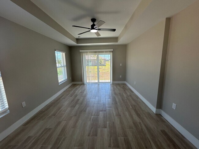 Building Photo - BRAND new construction 4 Bedroom 3 Bathrooms