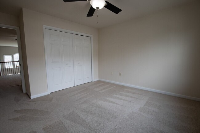 Building Photo - Spacious 3BR Townhome in Harrisburg – First-floor primary bedroom, Garage & Deck!