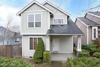 Building Photo - Modern 4 Bedroom, 2.5 Bath Home In Silver Creek w/AC