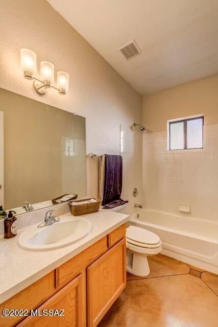 Building Photo - 6112 N Reliance Dr