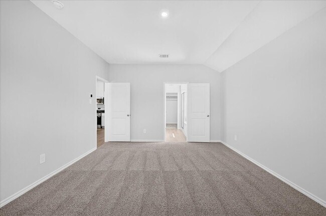 Building Photo - 717 Sweet Pea Dr
