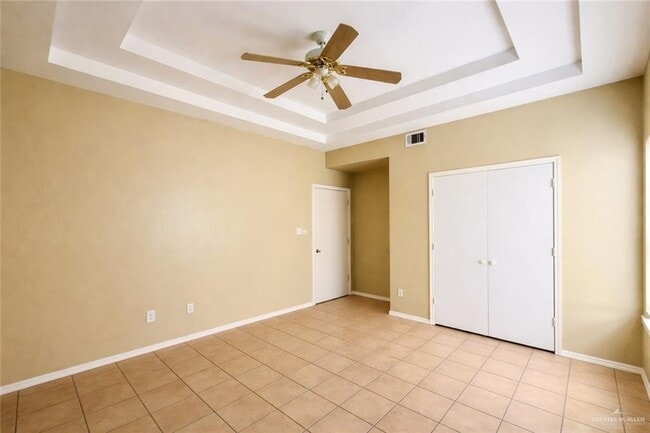Building Photo - 3802 Clavel St