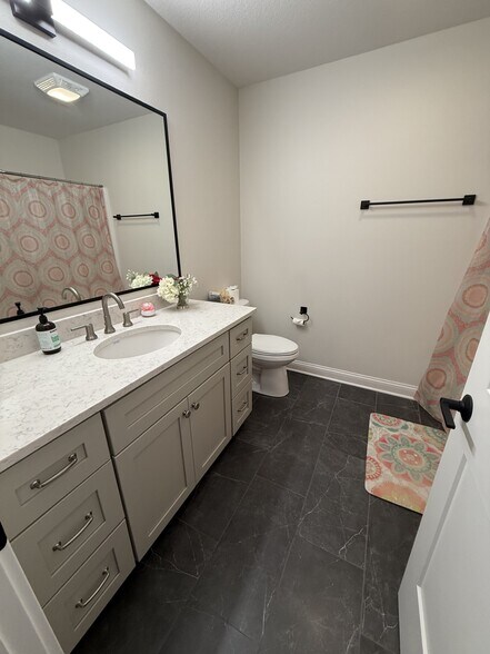 Building Photo - 14147 Wilden Dr