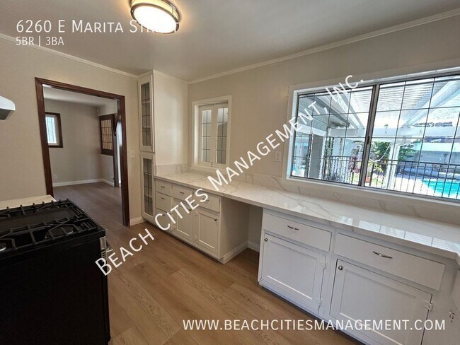 Building Photo - 6260 E Marita St