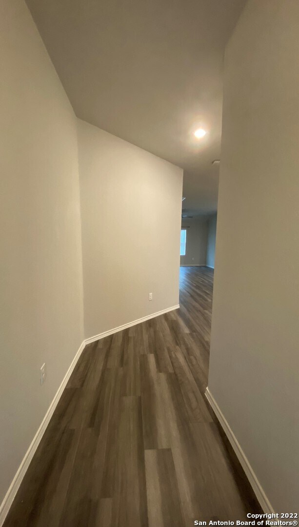 Building Photo - 10410 Waverunner-