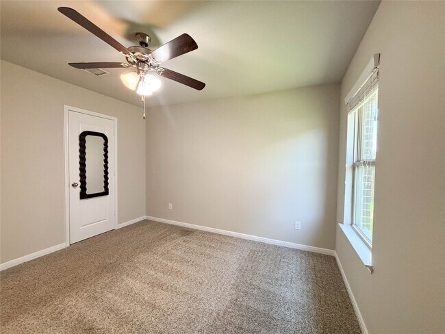Building Photo - 3747 McDonough Way