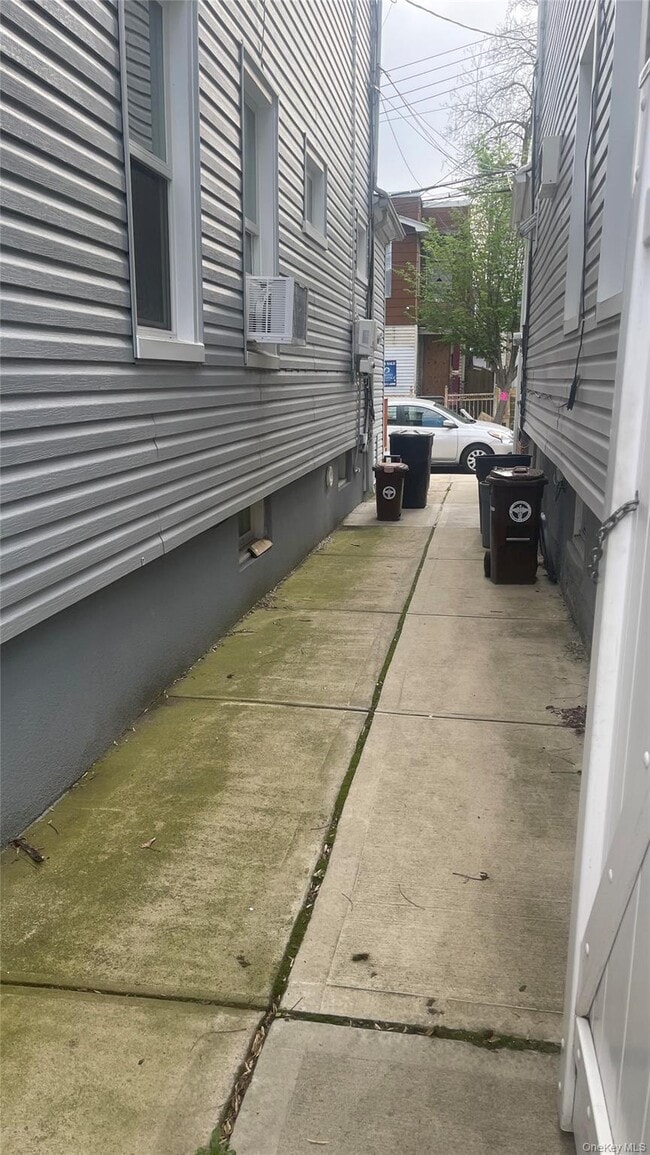 Building Photo - 86-31 77th St