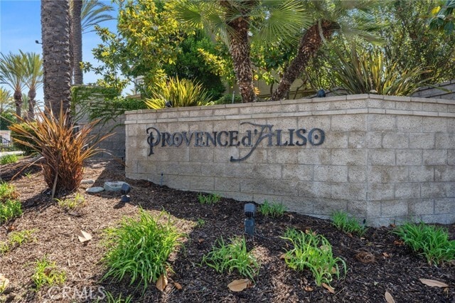 Building Photo - 53 Matisse Cir