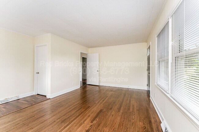 Building Photo - 14013 Eastfield Rd