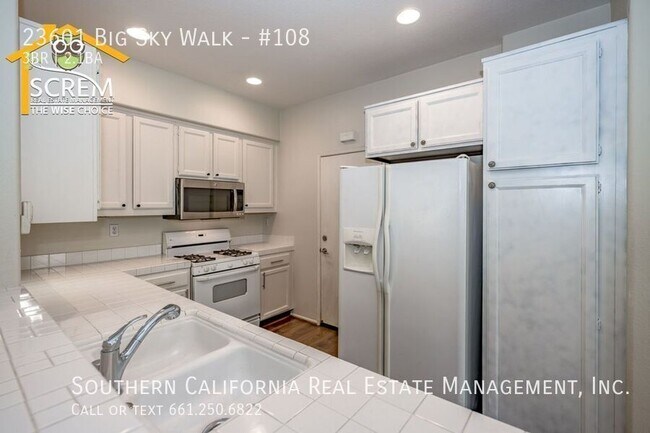 Building Photo - 23601 Big Sky Walk