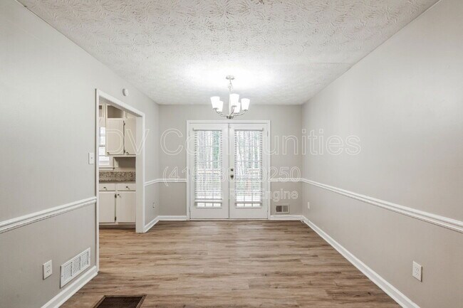 Building Photo - 1605 Sugar Plum Dr SW