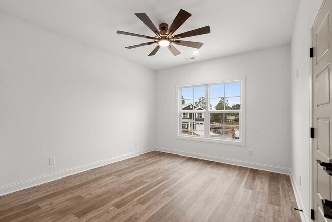 Building Photo - 113 ARBOR RIDGE CIR