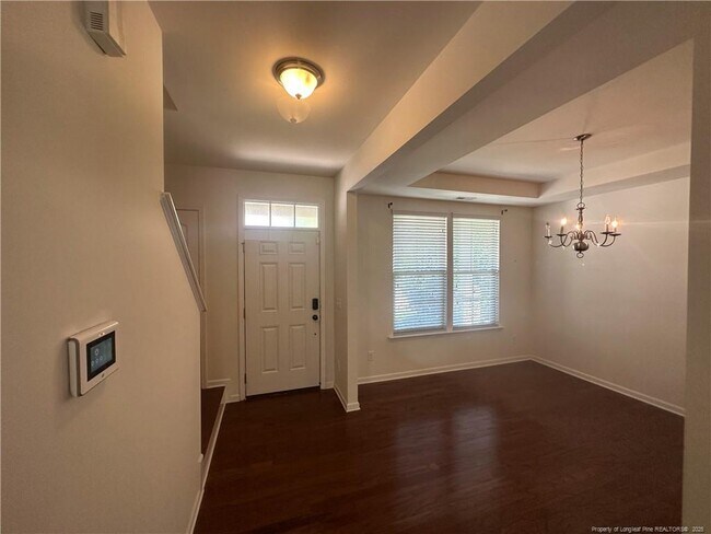 Building Photo - 249 River Oak St