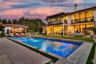 Building Photo - 5041 Palomar Dr