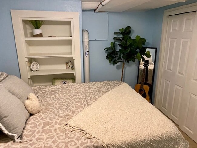Building Photo - Amazing Littleton Bungalow