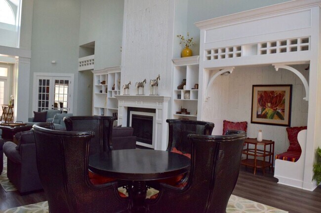 Building Photo - Resort Style Living @ Barrington Park- Upgraded 3/2 Condo with Loft