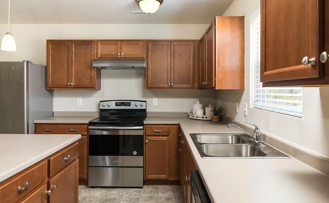 Building Photo - Large Colonial for Lease in Highly Rated Mattawan Schools