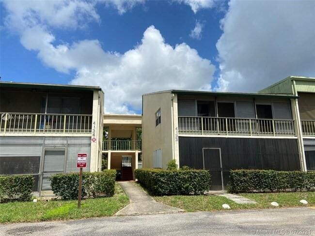 Building Photo - 4133 NW 88th Ave