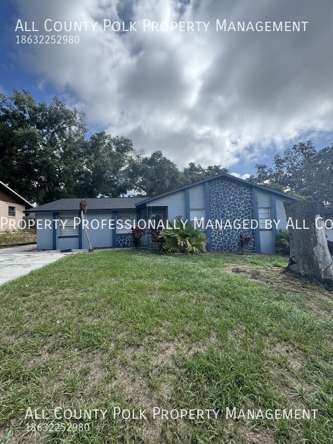 Primary Photo - WOW! 4 Bedroom Home in Lake Wales for Rent