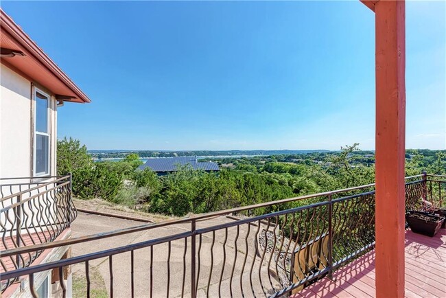 Building Photo - 3206 Constitution Dr