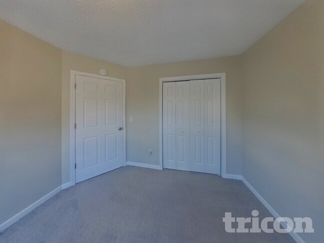 Building Photo - 272 Prescott Ct