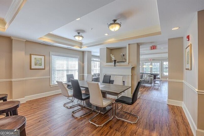 Building Photo - 3275 Lenox Rd NE