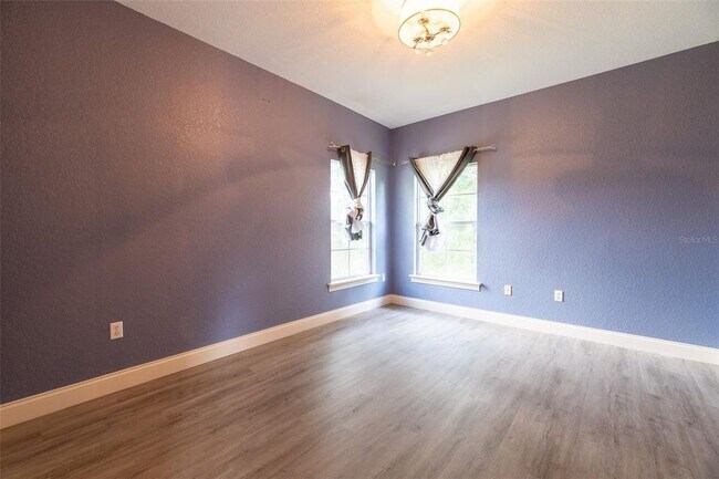 Building Photo - 10430 Birch Tree Ln