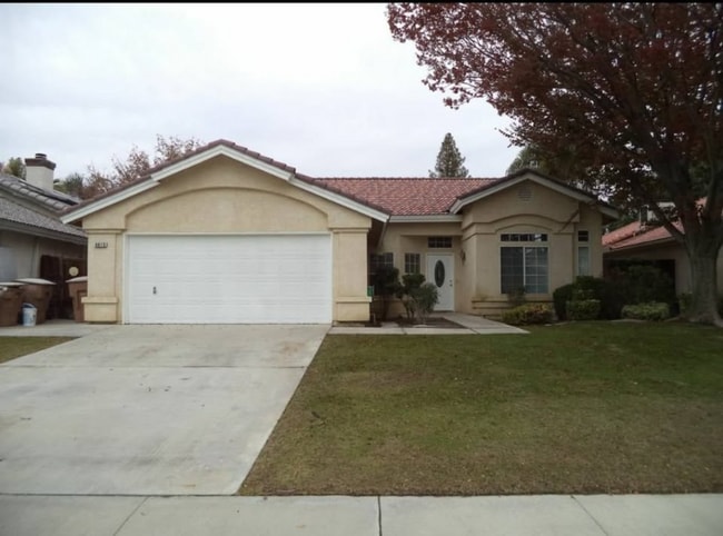 Primary Photo - 8812 Fox Creek Ct