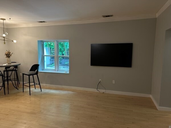 Building Photo - 47 N Mead St