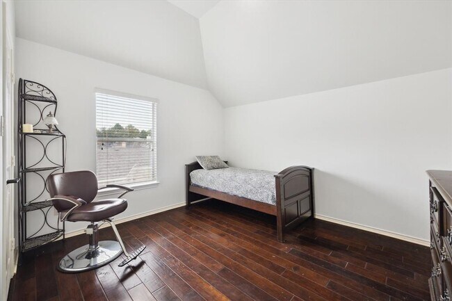 Building Photo - 5102 Peabody Hill Ln