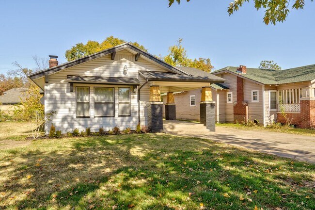 Building Photo - 2139 NW 15th St