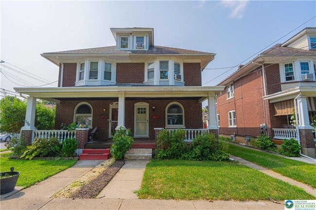 Primary Photo - 102 W Milton St