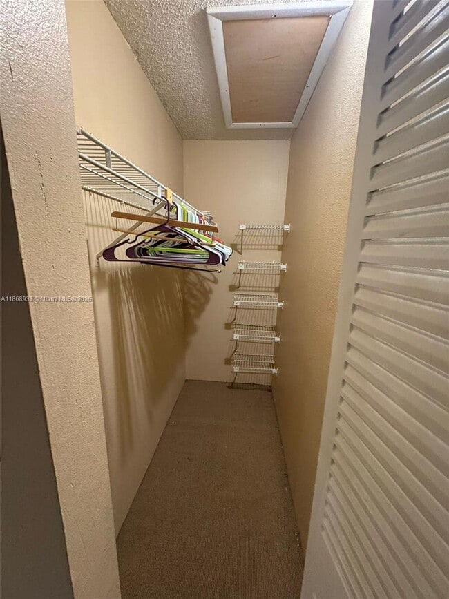Building Photo - 5040 Terrace Palms Cir